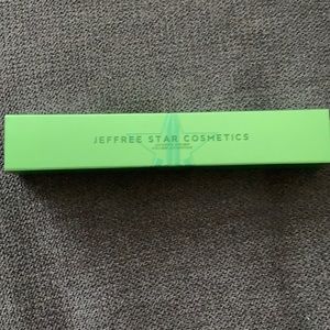 Jeffree Star’s eyeliner